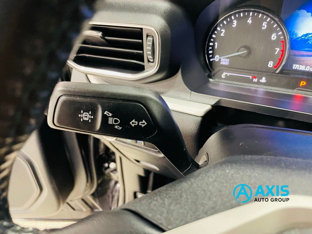 2022 Ford Explorer XLT Image 44 of 47