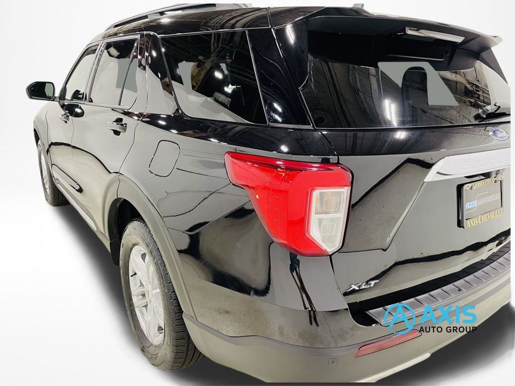 2022 Ford Explorer XLT Image 18 of 47