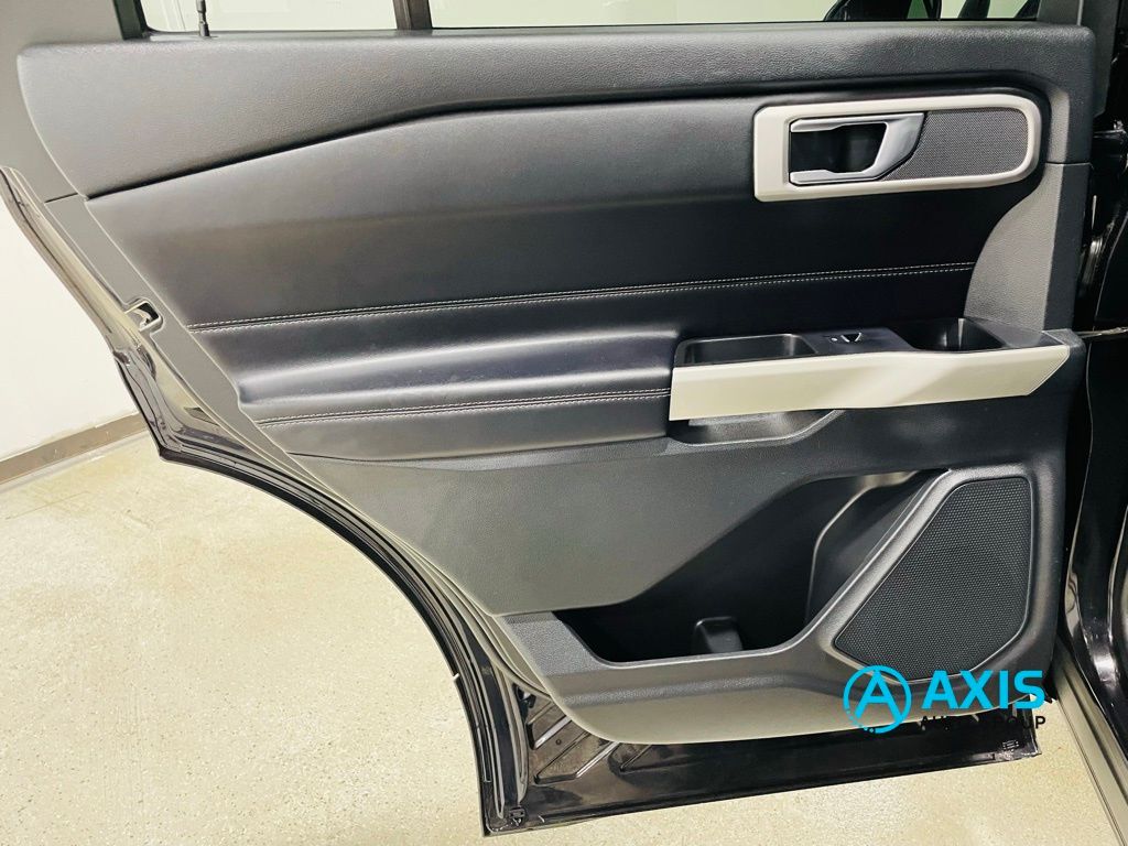 2022 Ford Explorer XLT Image 42 of 47