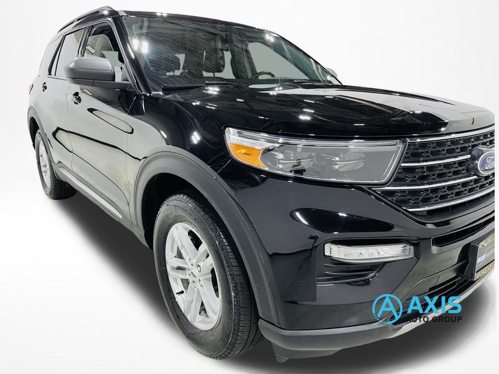 2022 Ford Explorer XLT Image 11 of 47