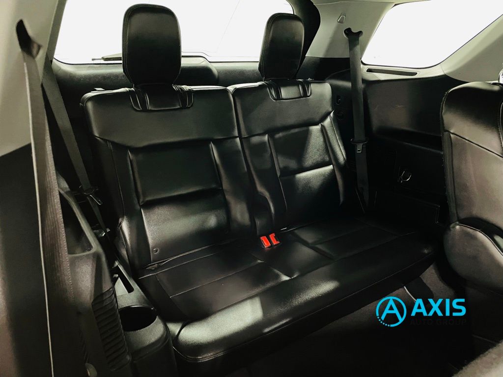 2022 Ford Explorer XLT Image 25 of 47