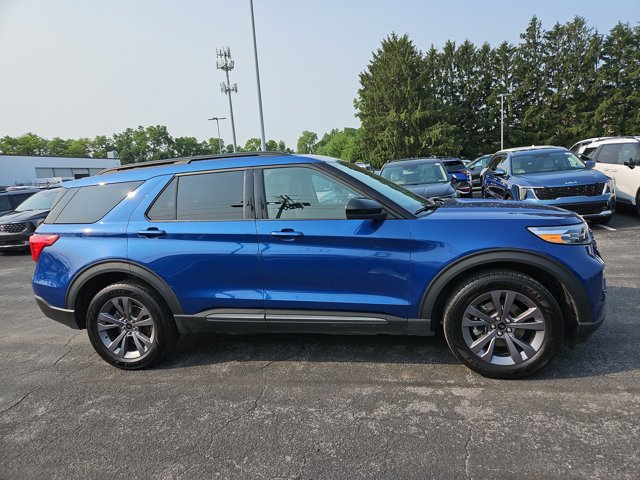 Vehicle image 4 of 50