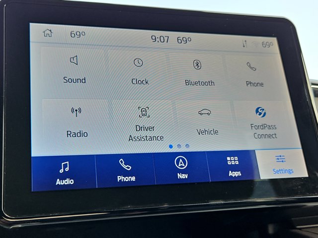 Vehicle image 46 of 50