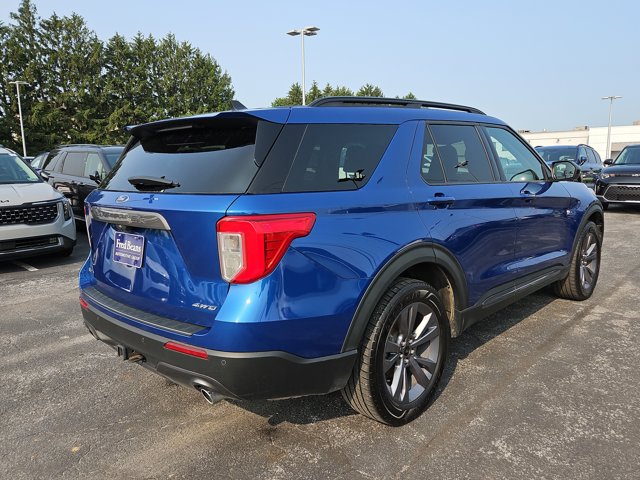 Vehicle image 5 of 50