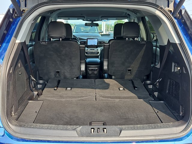 Vehicle image 27 of 50