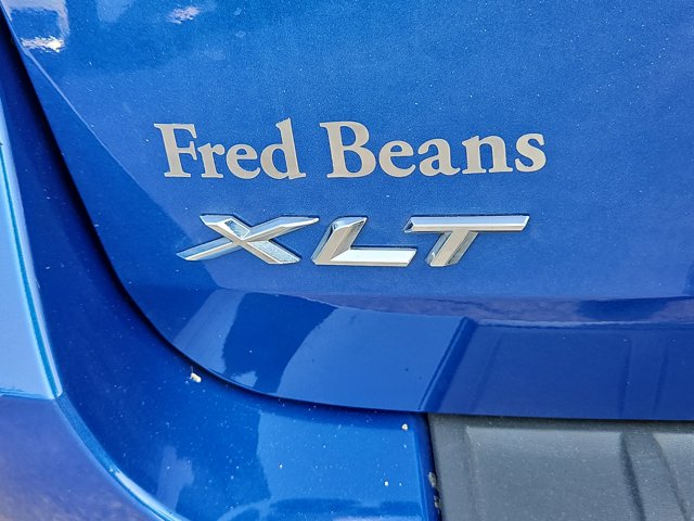 Vehicle image 34 of 50