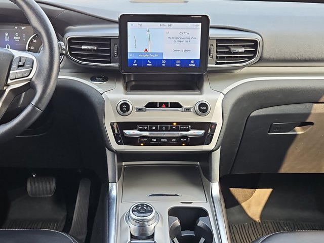 Vehicle image 22 of 50