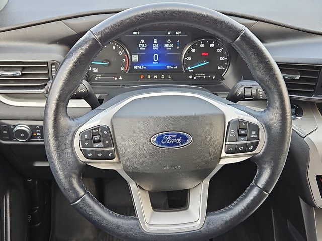 Vehicle image 18 of 50