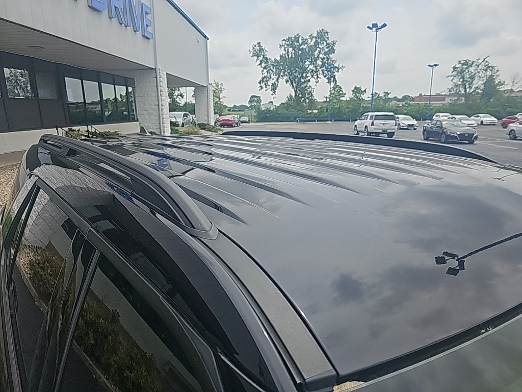 Vehicle image 11 of 28