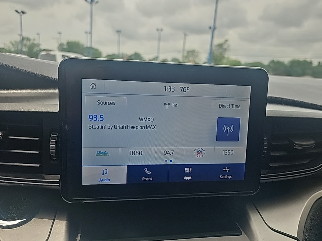 Vehicle image 25 of 28