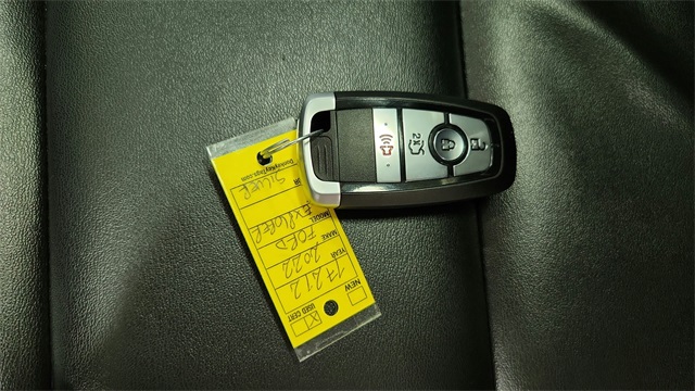 Vehicle image 43 of 52