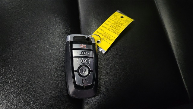 Vehicle image 42 of 52