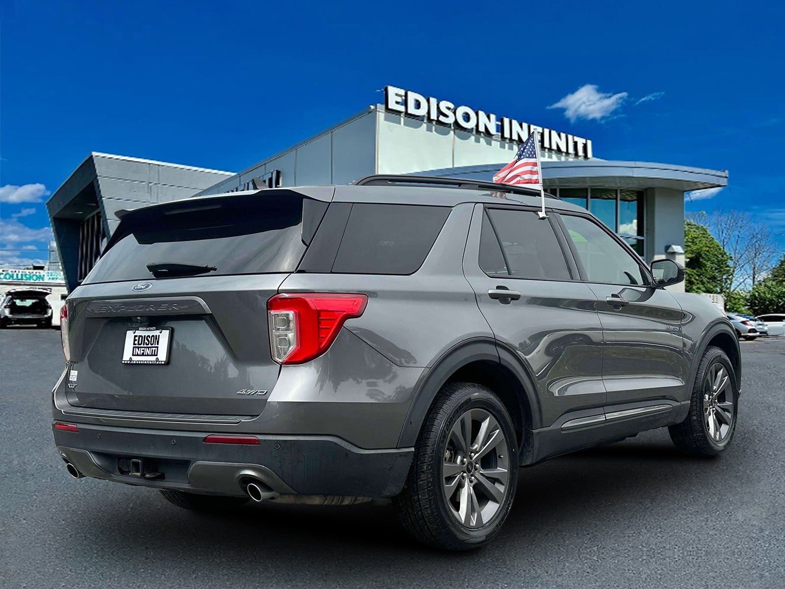 Vehicle image 8 of 37