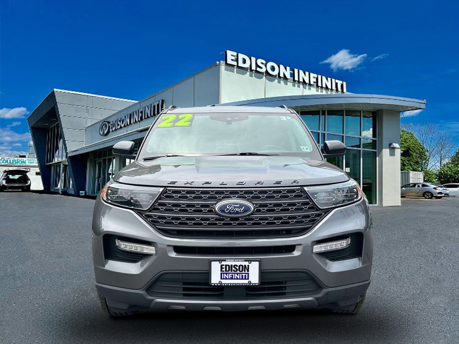 Vehicle image 4 of 37