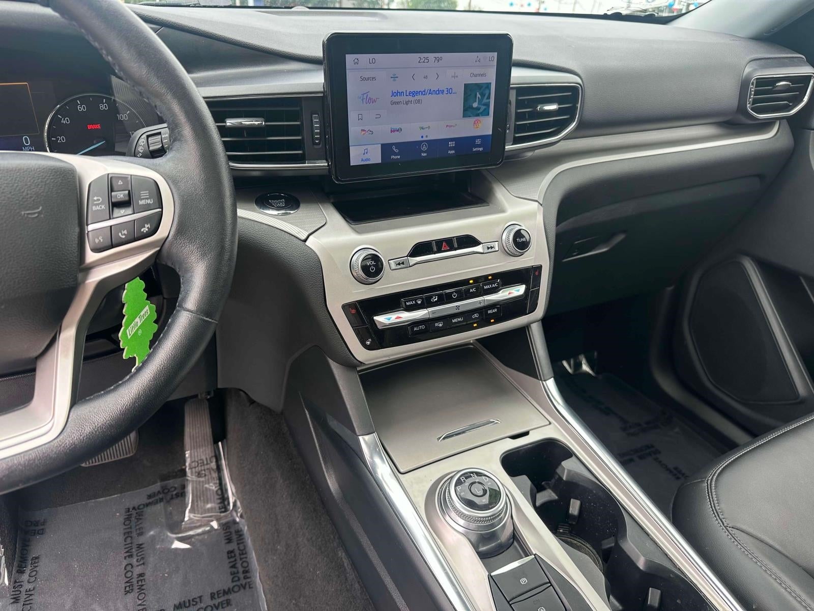 Vehicle image 27 of 37