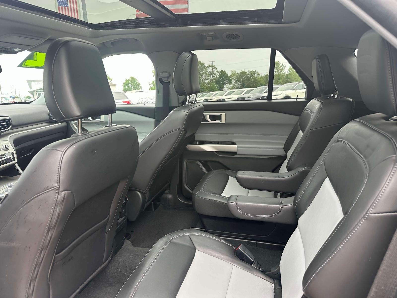 Vehicle image 18 of 37