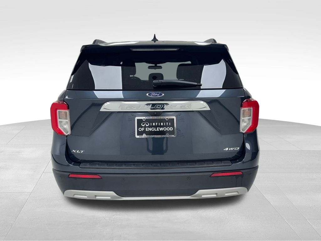 Vehicle image 5 of 40