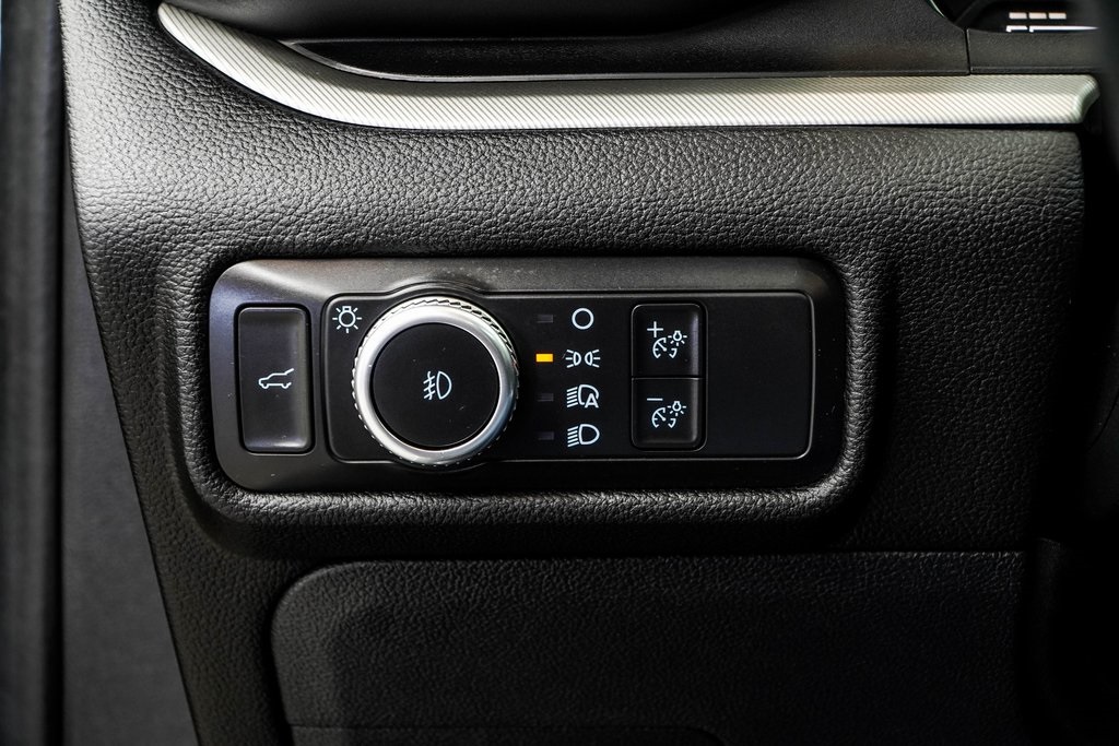 2022 Ford Explorer XLT Image 43 of 46