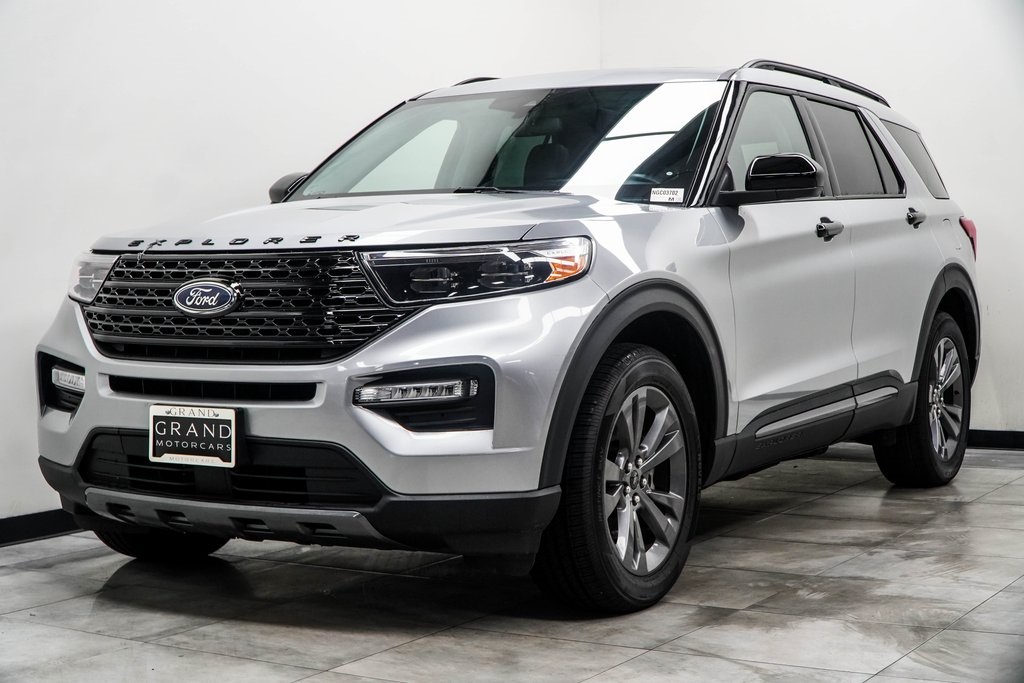 2022 Ford Explorer XLT Image 1 of 46