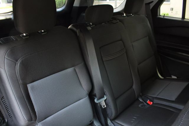 Vehicle image 15 of 45