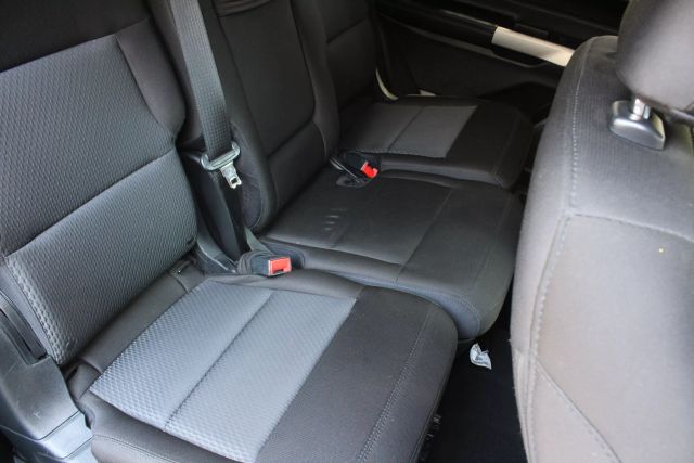 Vehicle image 23 of 45