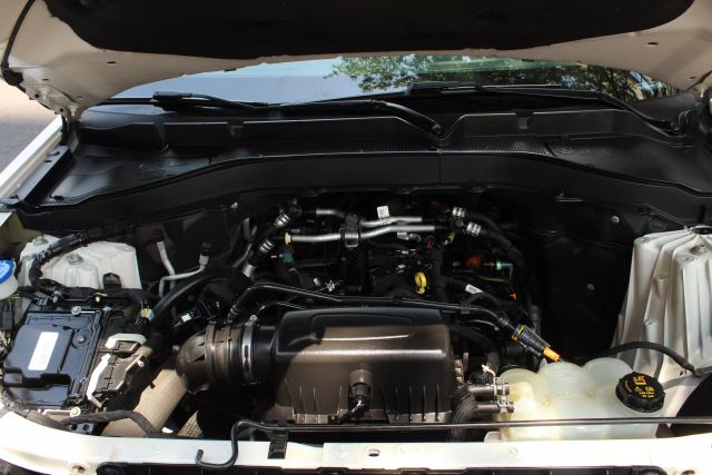 Vehicle image 9 of 45