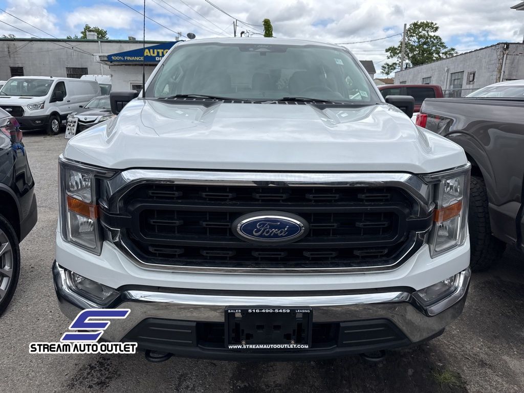 Vehicle image 2 of 25