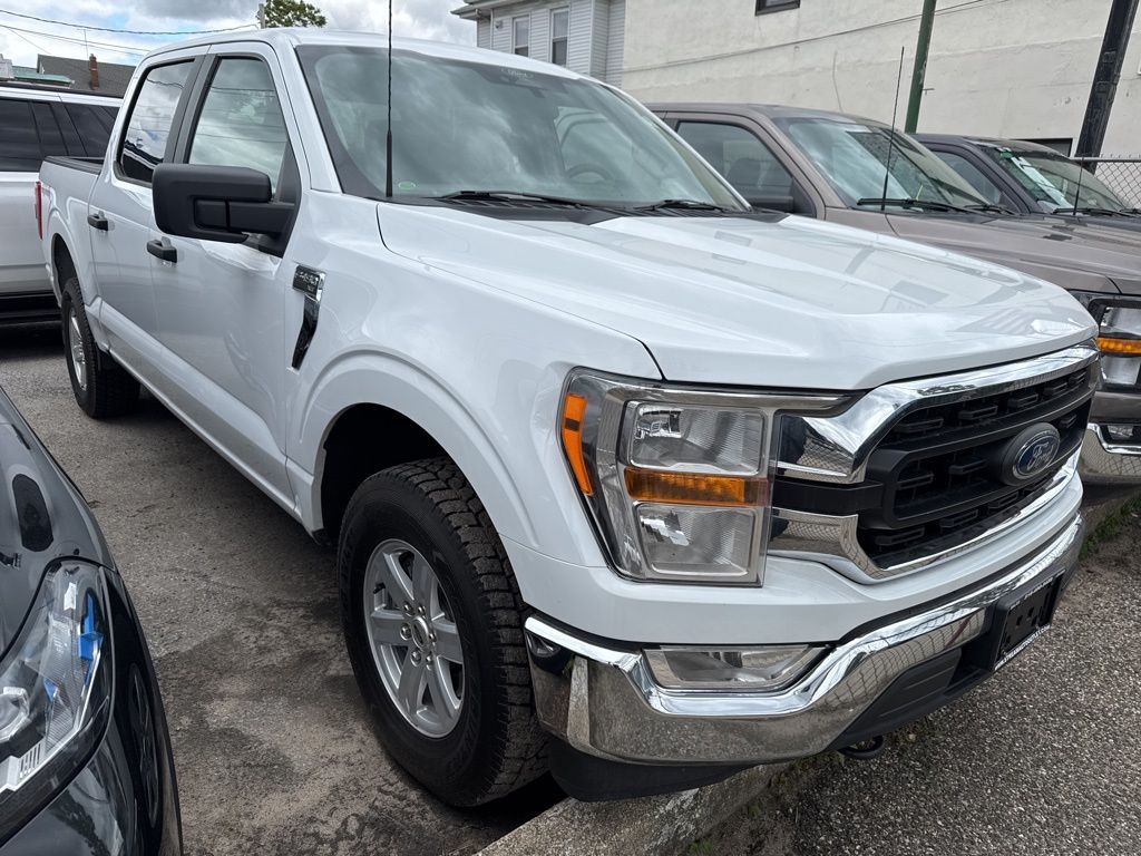 Vehicle image 3 of 25