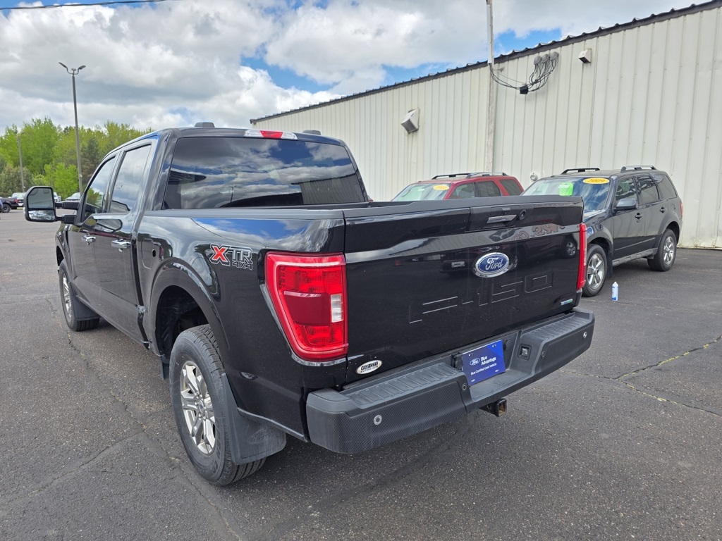 Vehicle image 3 of 31
