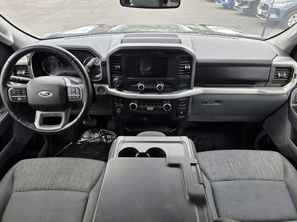 Vehicle image 7 of 31