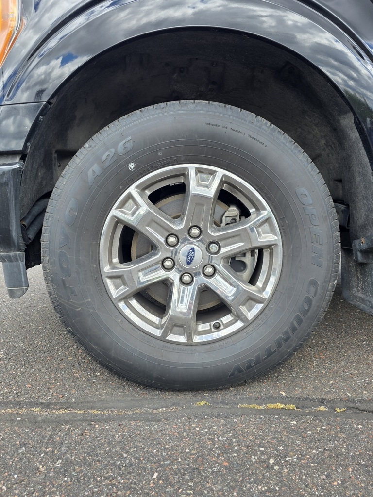 Vehicle image 27 of 31
