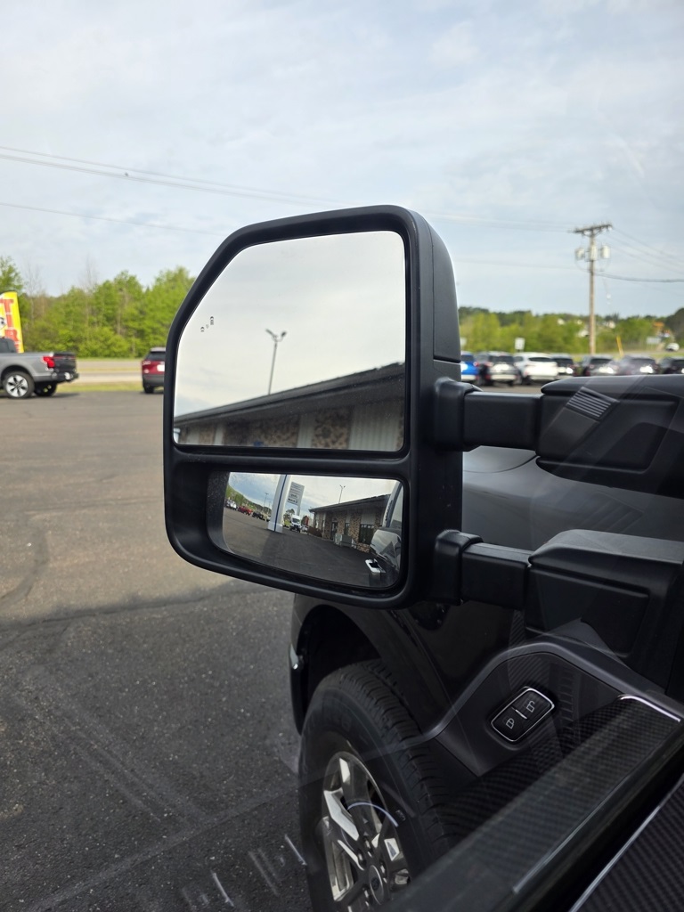Vehicle image 11 of 31