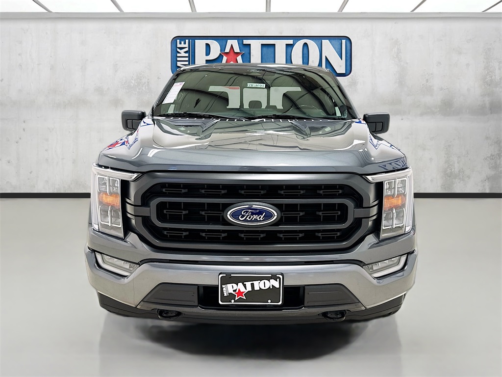 Vehicle image 2 of 30