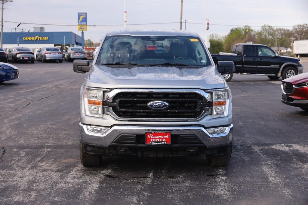 2022 Ford F-150 XLT Image 2 of 25