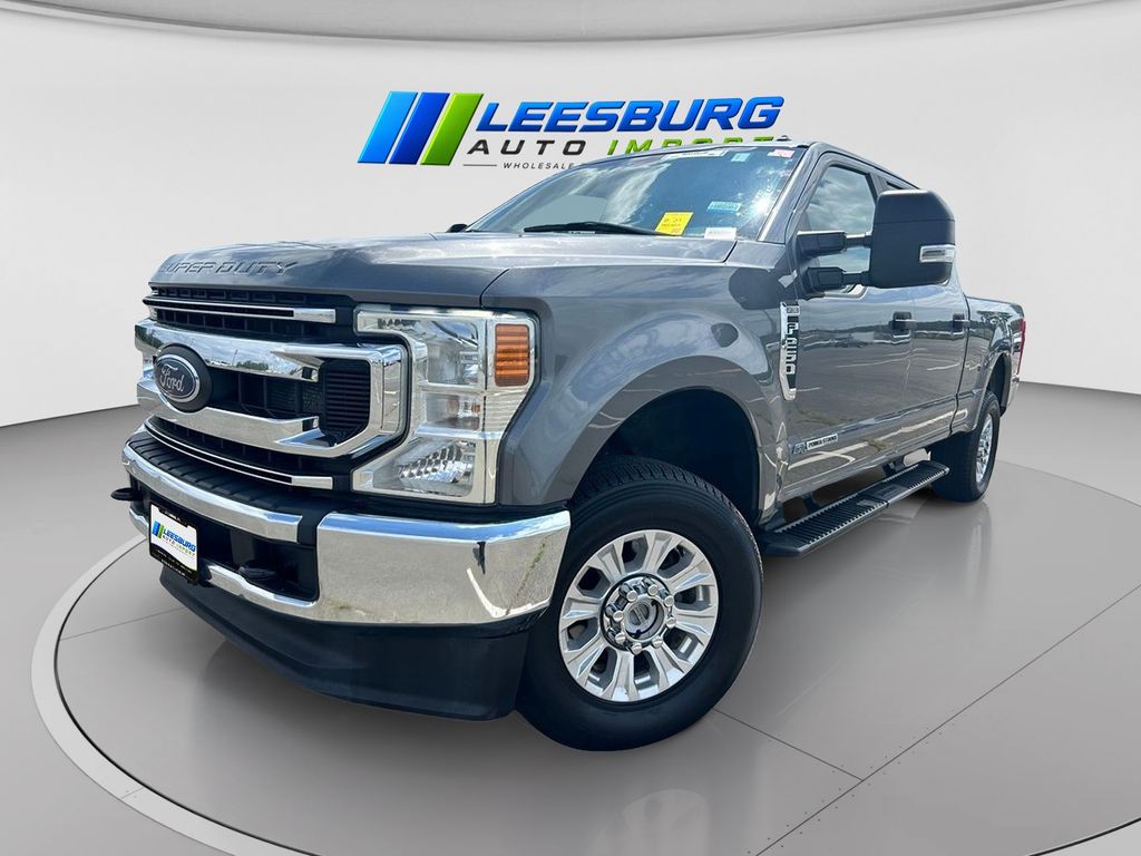 2022 Ford F-250 XL Image 2 of 26