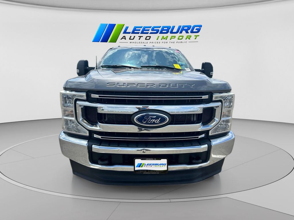 2022 Ford F-250 XL Image 3 of 26