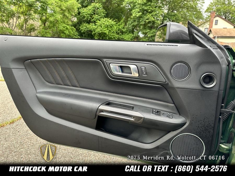 Vehicle image 19 of 27