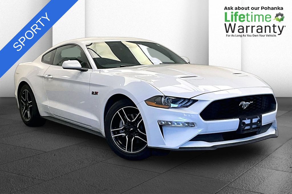 2022 Ford Mustang EcoBoost Image 3 of 28