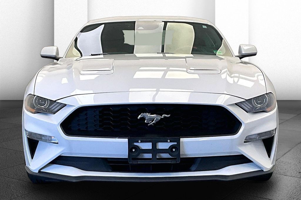 2022 Ford Mustang EcoBoost Image 2 of 28