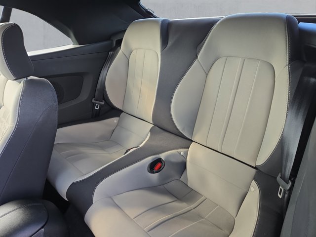 2022 Ford Mustang EcoBoost Image 11 of 28