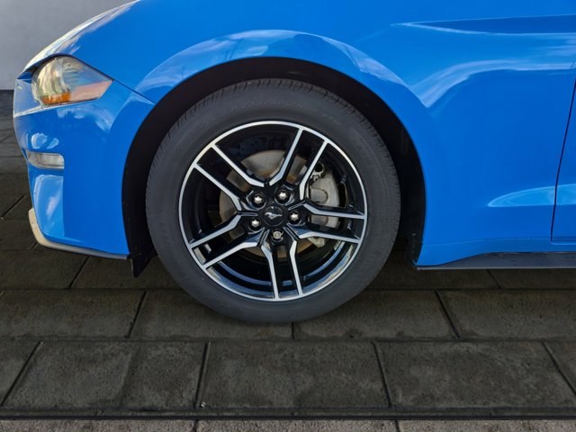 2022 Ford Mustang EcoBoost Image 9 of 28