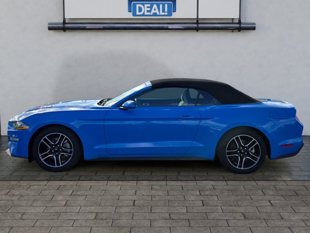 2022 Ford Mustang EcoBoost Image 8 of 28