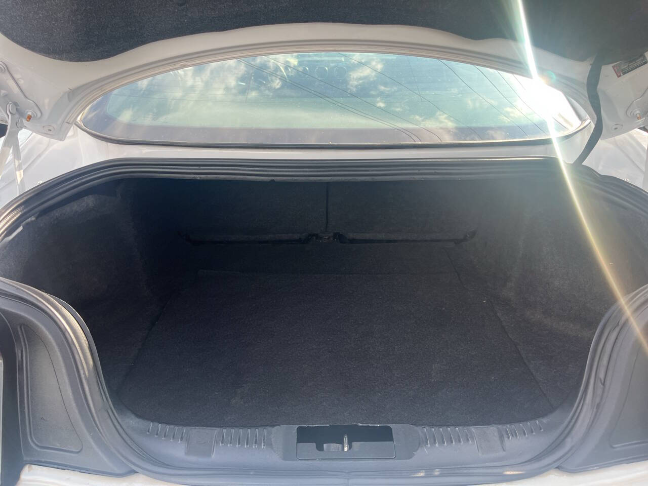 2022 Ford Mustang Image 7 of 16