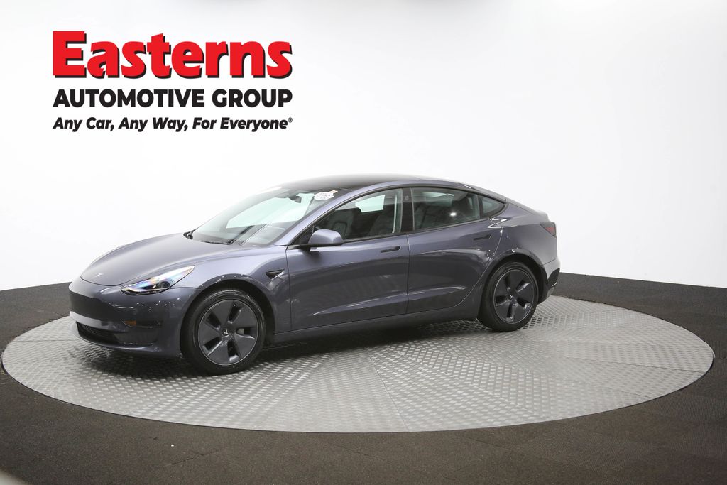 Vehicle image 2 of 60