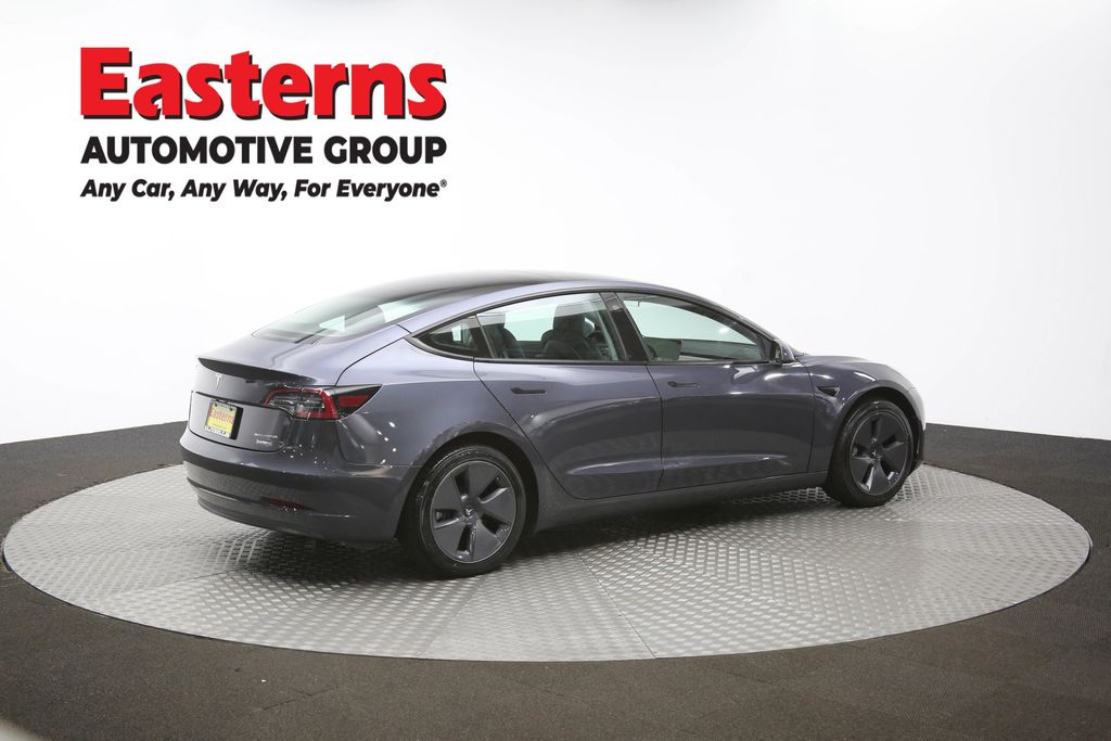 Vehicle image 24 of 60
