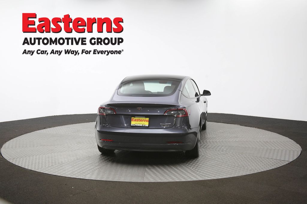 Vehicle image 25 of 60