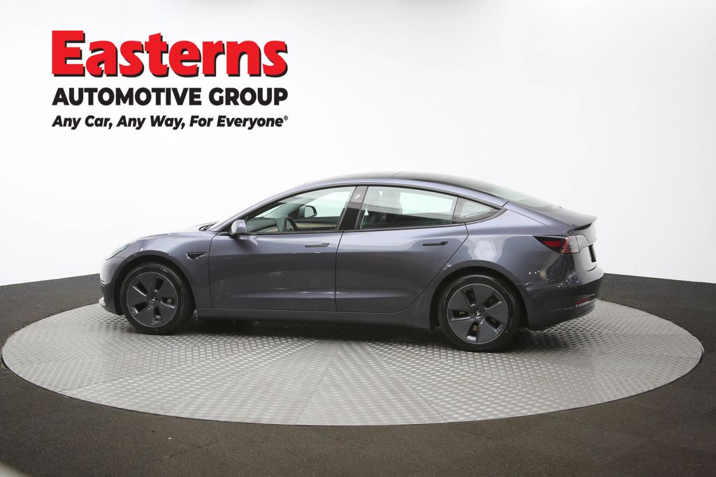 Vehicle image 36 of 60