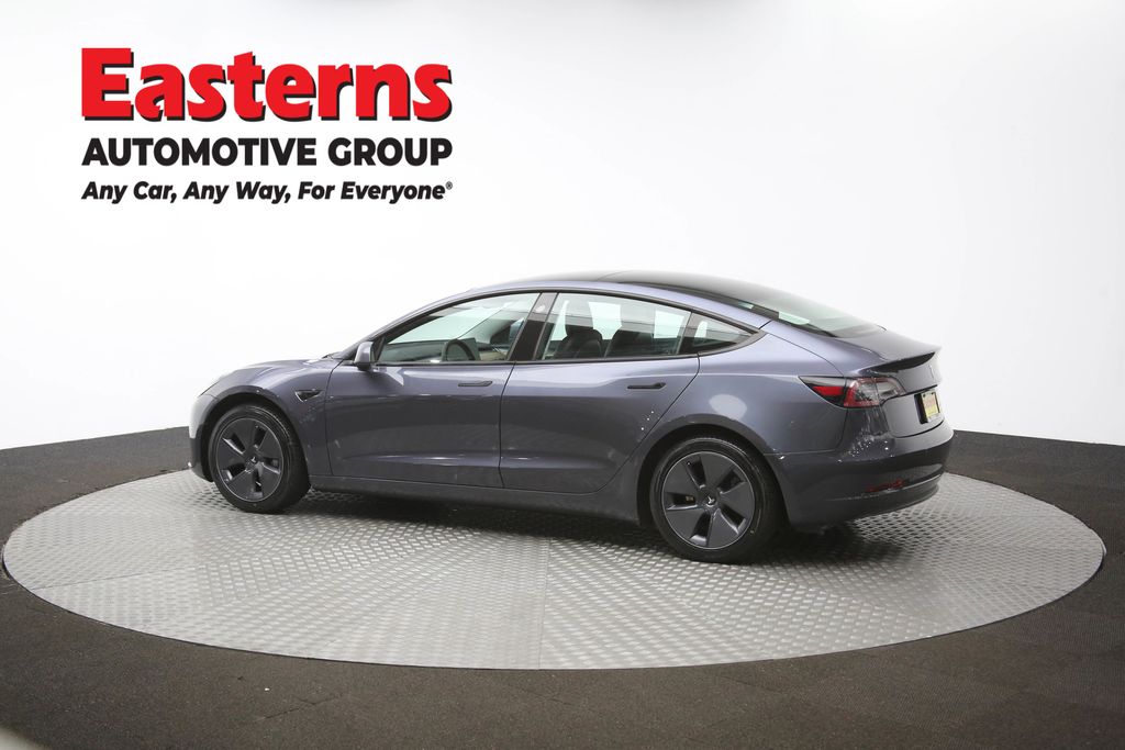 Vehicle image 30 of 60