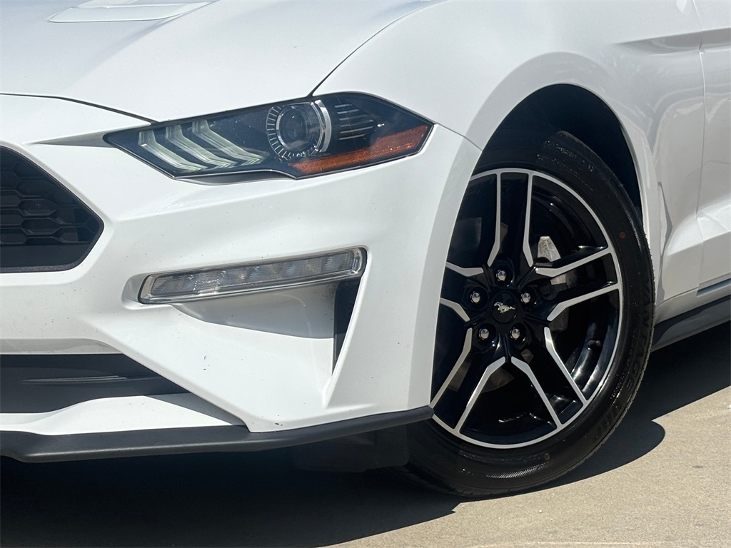 2022 Ford Mustang EcoBoost Premium Image 27 of 30