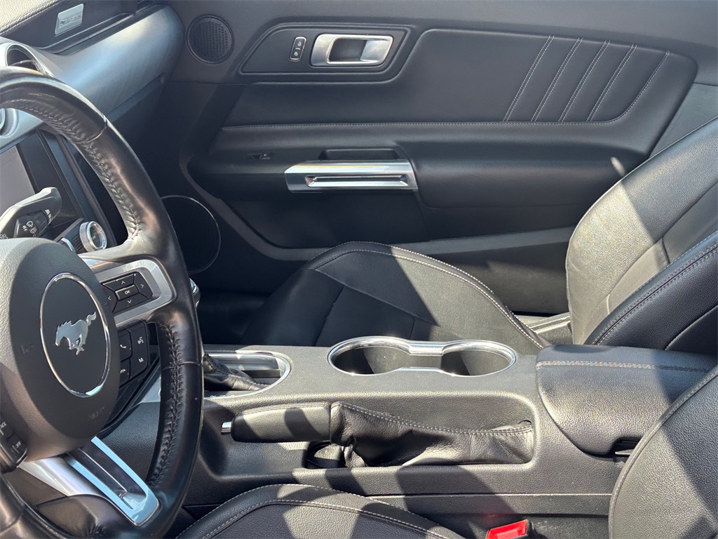 2022 Ford Mustang EcoBoost Premium Image 29 of 30